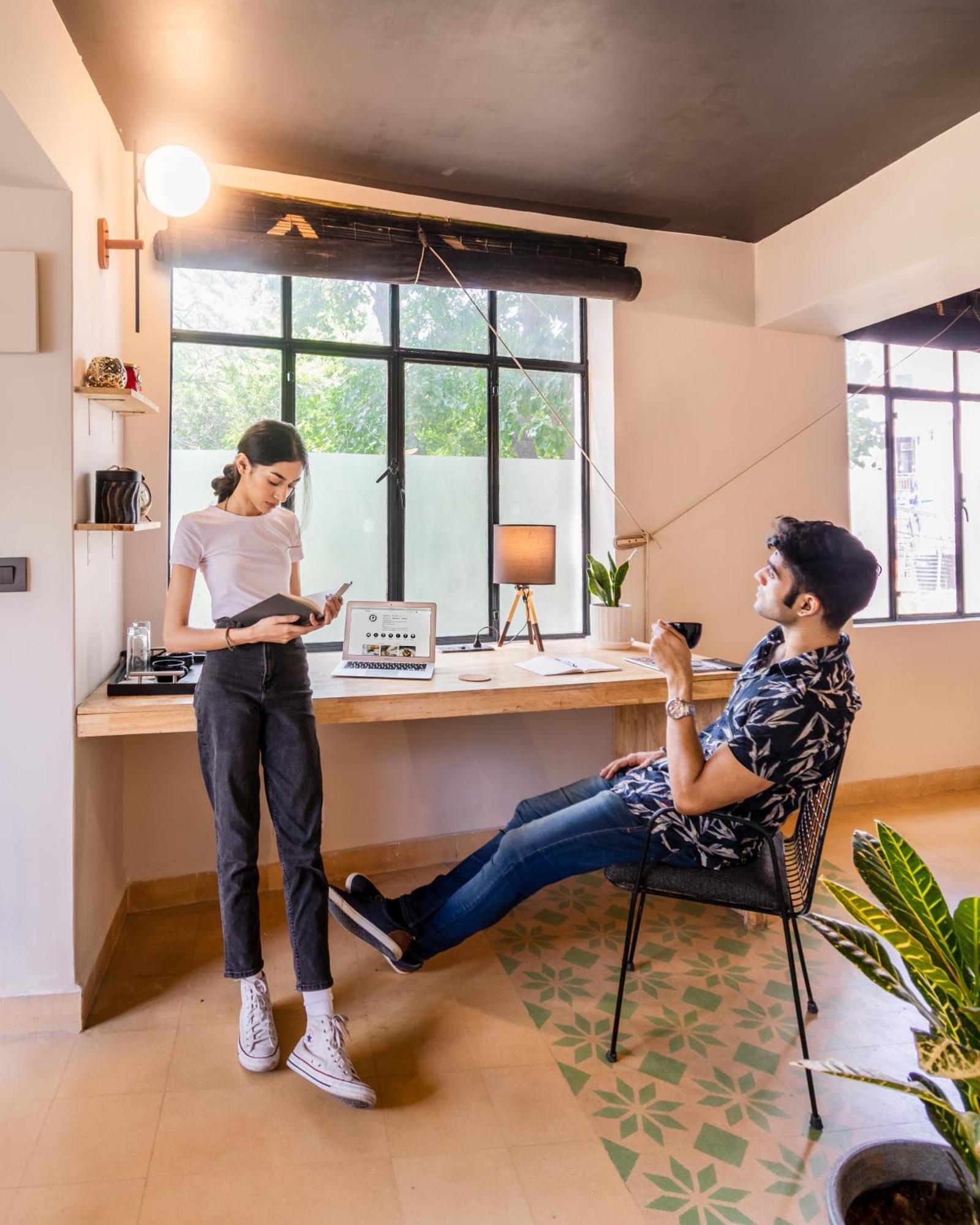 Minimalist One Hauz Khas Village Нью-Дели Экстерьер фото